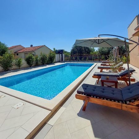 Apartments Matesic Ninski Stanovi المظهر الخارجي الصورة