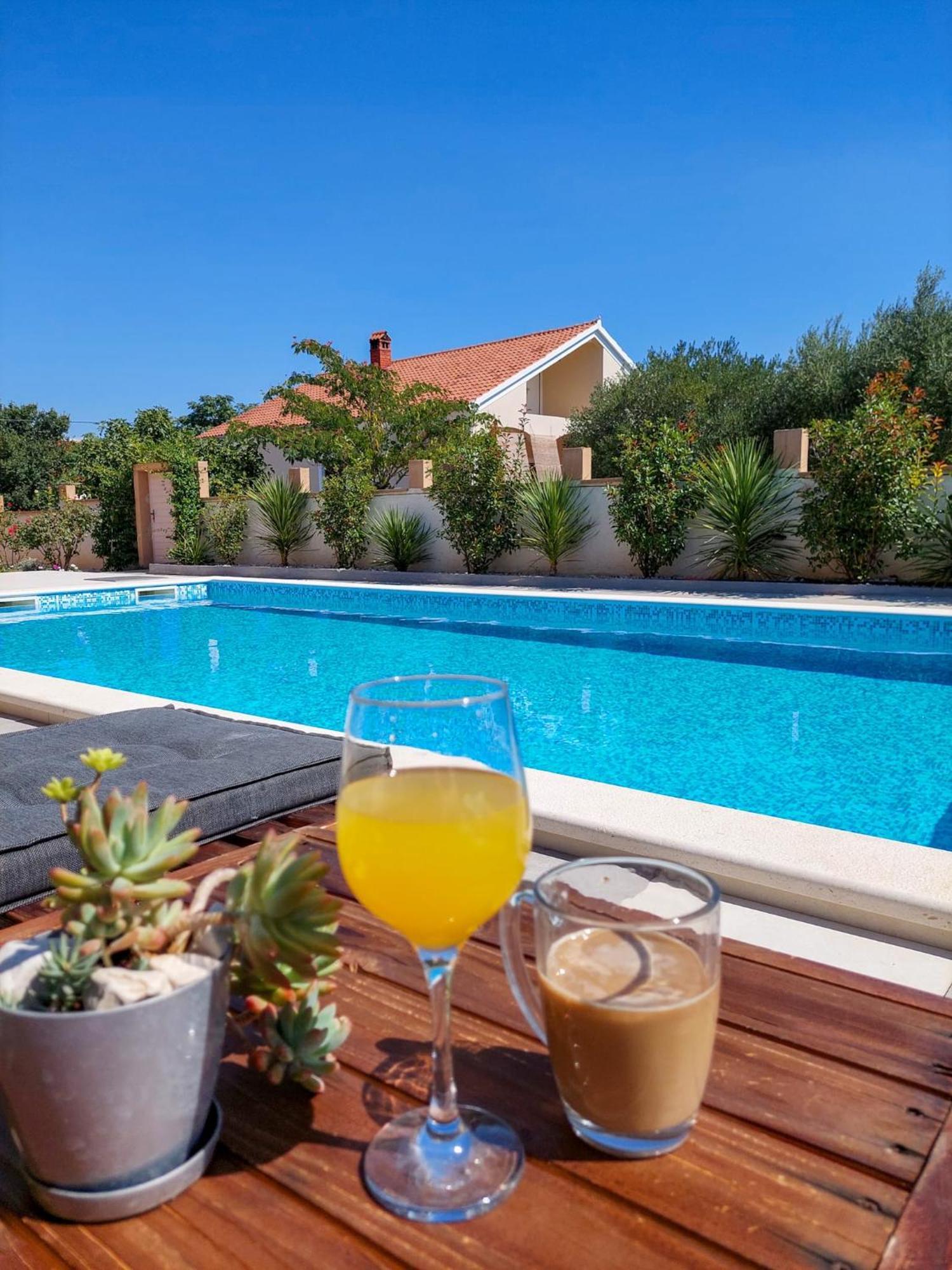Apartments Matesic Ninski Stanovi المظهر الخارجي الصورة
